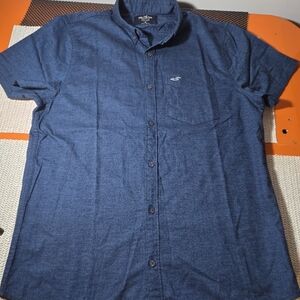 Hollister Short Sleeve Button-Down Shirt in Dark Blue